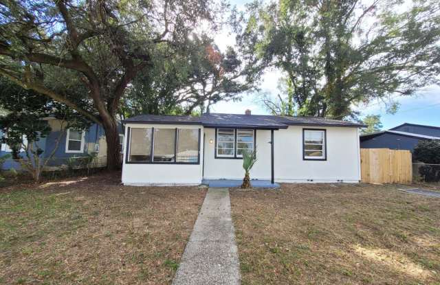5 Elegans Ave Pensacola, FL 32507 Ask us how you can rent this home without paying a security deposit through Rhino! - 5 Elegans Avenue, Warrington, FL 32507