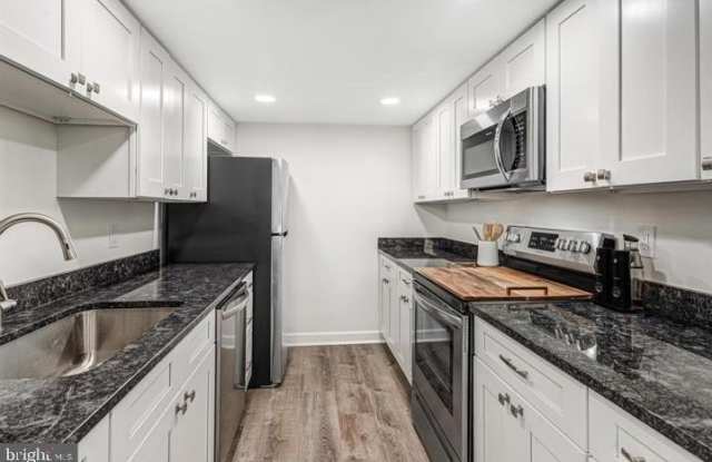 2454 KILPATRICK Place