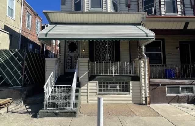 1611 South Yewdall Street