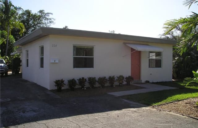 220 SW 22 ST - 220 SW 22nd St, Fort Lauderdale, FL 33315