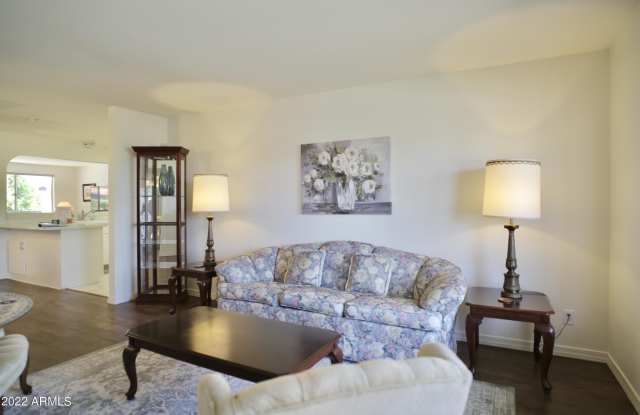 8307 E PUEBLO Avenue