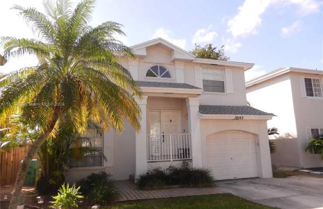 10143 SW 118th Ct - 10143 Southwest 118th Court, Kendall, FL 33186