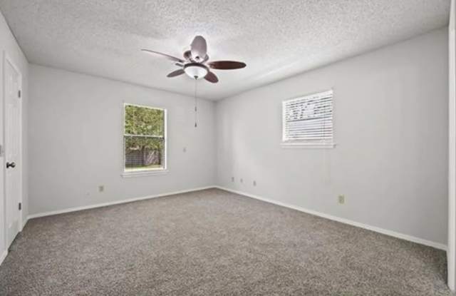 Photo of Beautiful 3 Bedroom Home in South Broken Arrow!