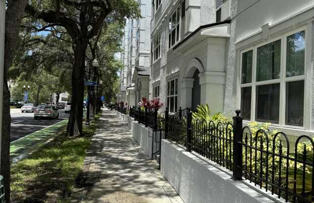 Photo of 204 East South Street - 1#1055