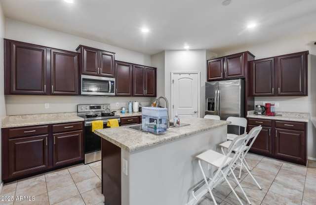 6853 E POSADA Circle