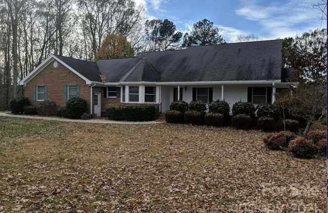 8801 Mandale Road - 8801 Mandale Road, Alamance County, NC 27253