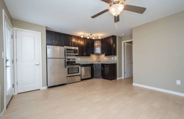 Photo of 203 1/2 6th St