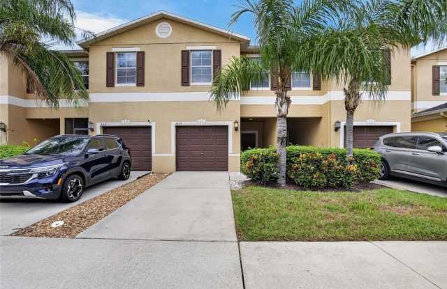 2829 SANTEGO BAY Court