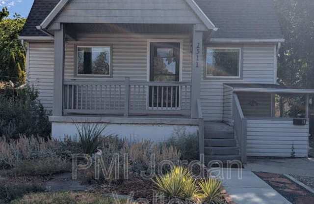 2511 South 800 East
