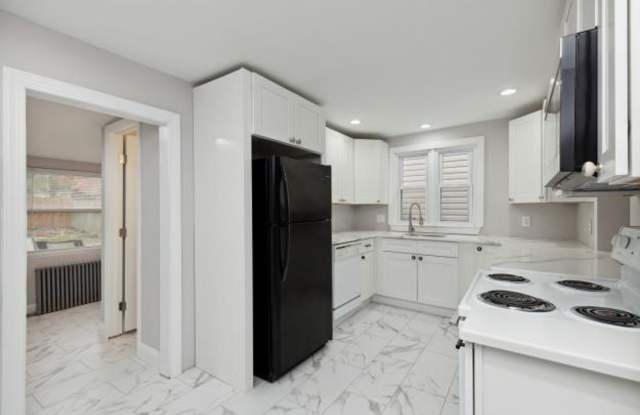 Beautiful 3 bedroom, 1.5 bath twin home in Conshohocken Available for Rent!