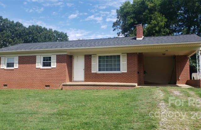 212 Bradley Farm Road - 212 Bradley Farm Road, Iredell County, NC 28625