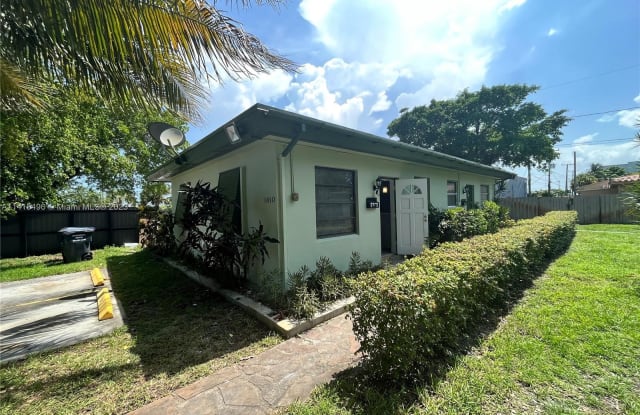 1610 S 19th Ave - 1610 South 19th Avenue, Hollywood, FL 33020