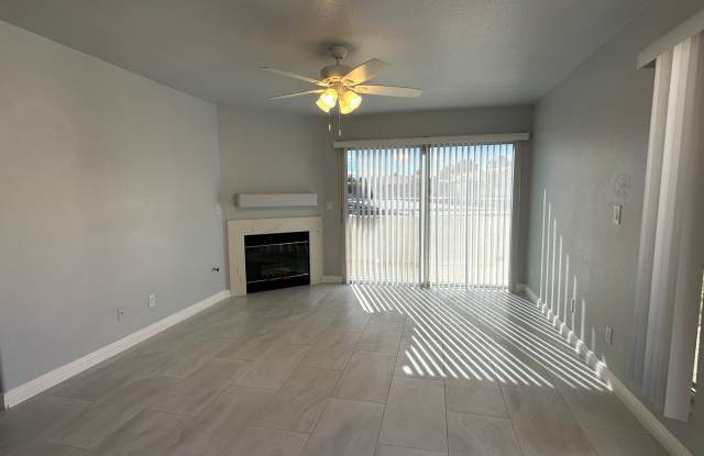 Las Vegas 2 bedroom condo for rent.