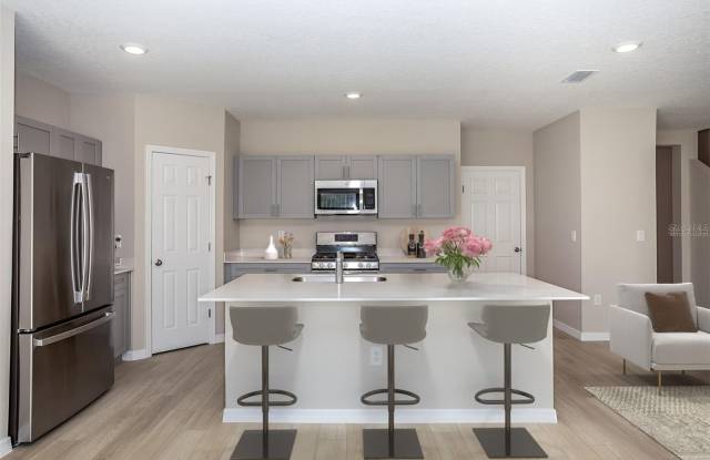 1756 FROGMORE AVENUE