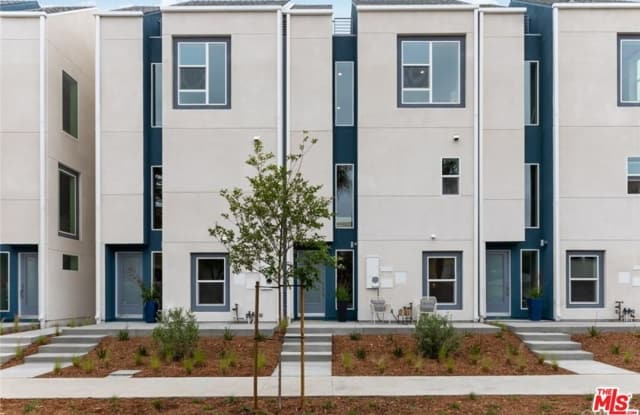 Photo of 4821 Craner Ave