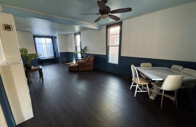 1145 West Platinum Street