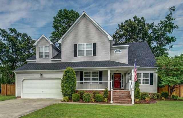 1516 Clearwater Lane