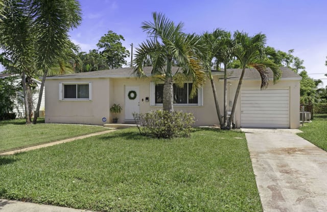 340 Summa Street - 340 Summa Street, West Palm Beach, FL 33405