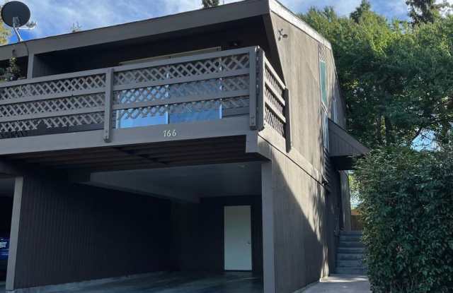 Photo of 2 Bedroom Townhouse