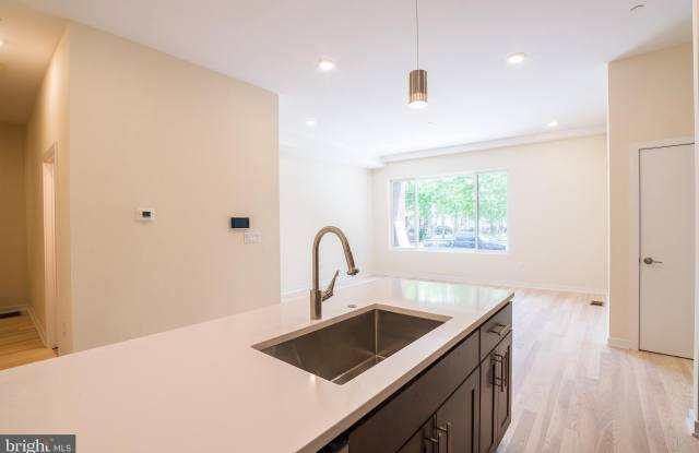 1300 S 24TH Street unit: D1