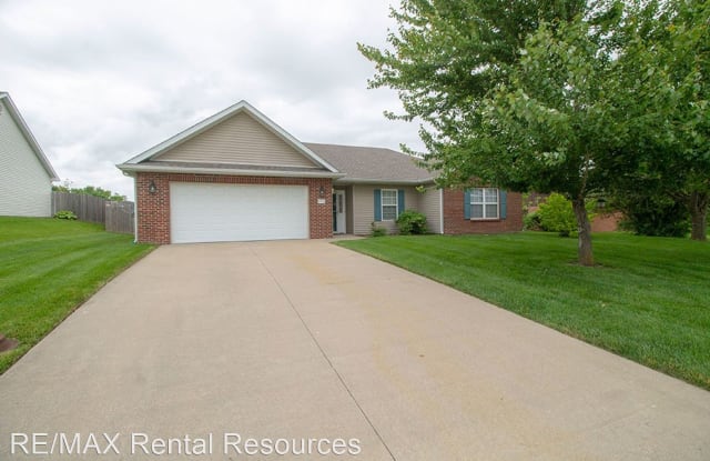 2913 LakeTown Drive - 2913 Laketown Drive, Columbia, MO 65203