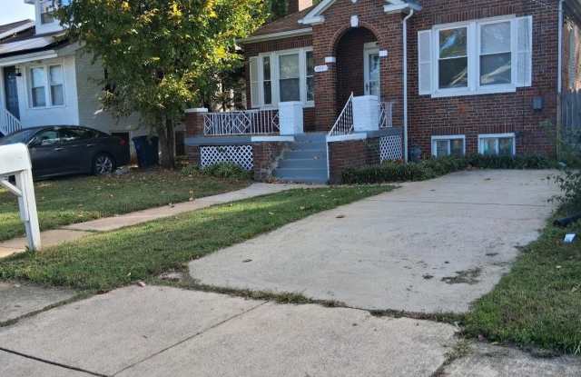 1517 BEAVER HEIGHTS Lane