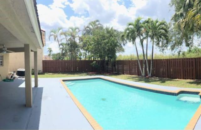 11150 SW 161 - 11150 Southwest 161st Place, The Hammocks, FL 33196