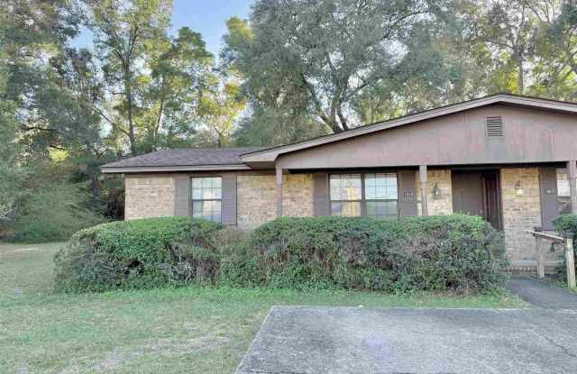 Photo of 1469 E Johnson Ave