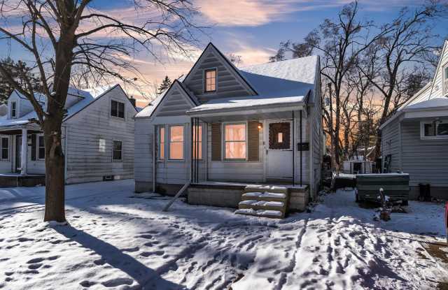 Photo of 11319 Tecumseh