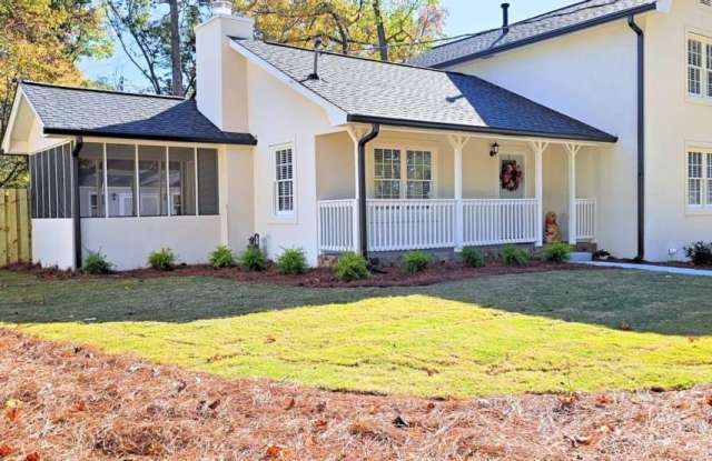 2826 WHIPPOORWILL Circle