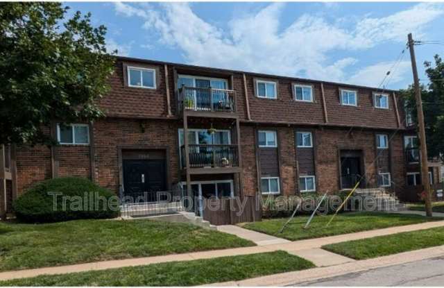 Photo of 5880 W 58th Street