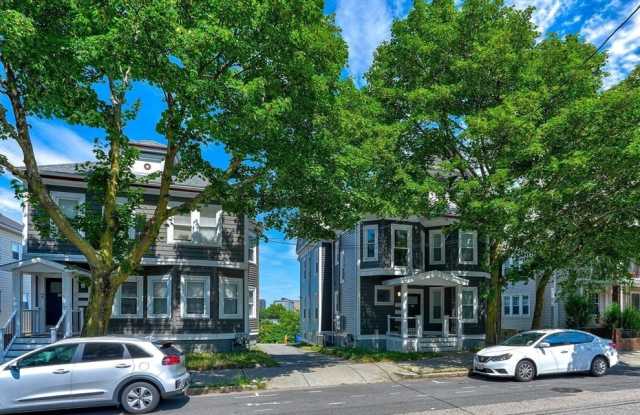 Photo of 287 Medford St