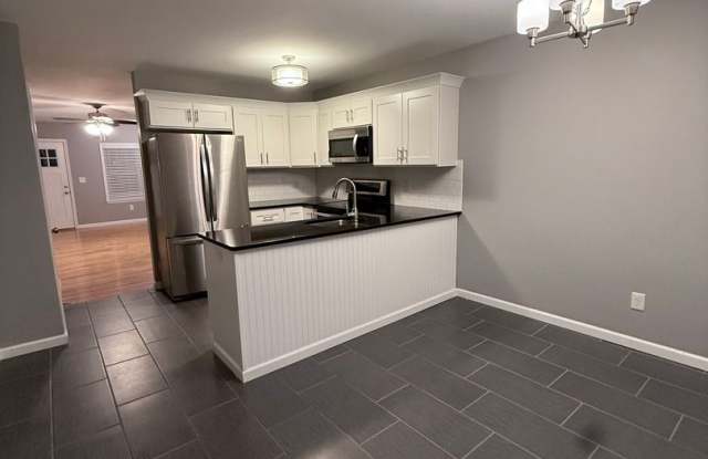Photo of Beautifully Renovated 2 bedroom home with office.