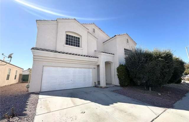 1567 Raining Hills Street