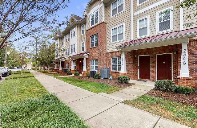 Photo of 2652 Weddington Ave