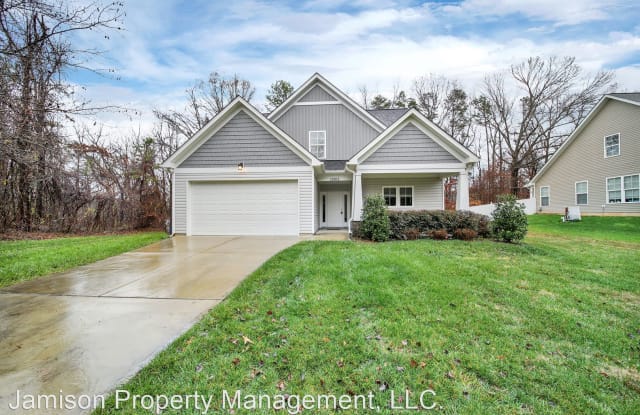 10615 Forest Dr - 10615 Forest Drive, Matthews, NC 28105