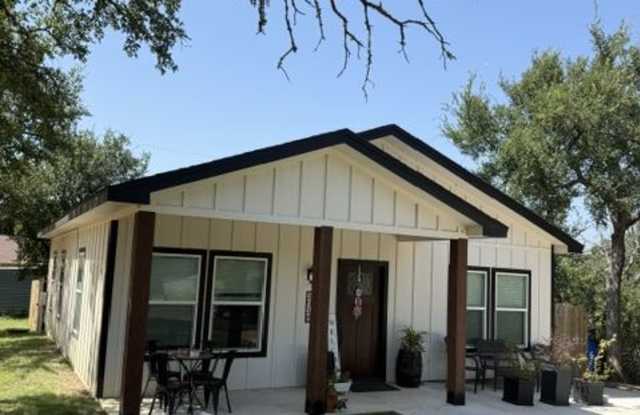 1518 Sioux Trail