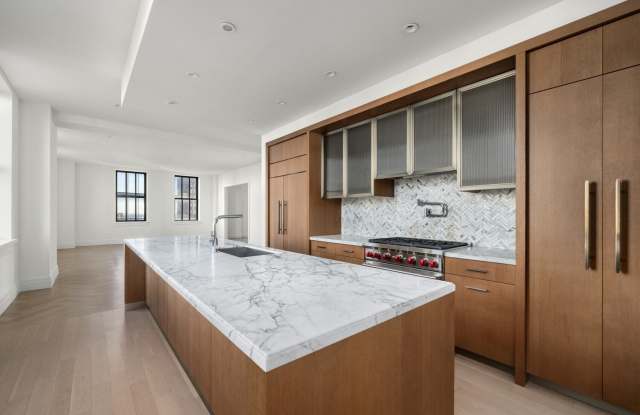 100 Barclay Street 24C