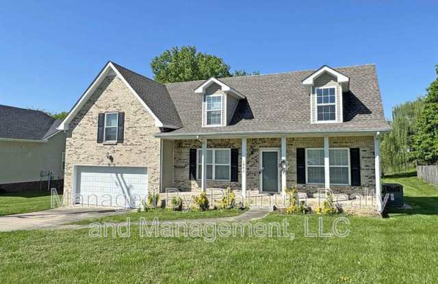 1842 Twin Rivers Rd - 1842 Twin Rivers Road, Clarksville, TN 37040