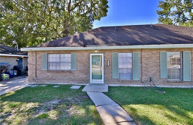 2123 W METAIRIE Avenue - 2123 West Metairie Avenue, Kenner, LA 70062