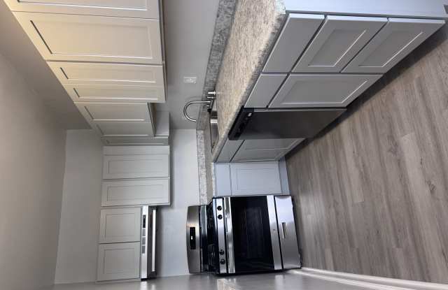 Photo of Connecticut Avenue Apartments