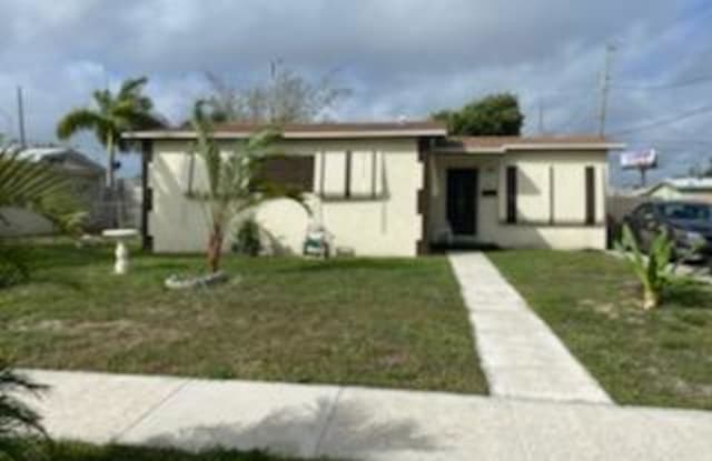 2681 NW 2nd Street - 2681 Northwest 2nd Street, Boynton Beach, FL 33435