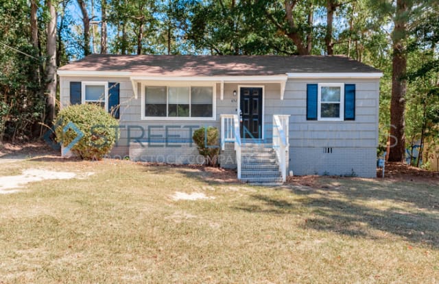 652 Lorraine Drive - 652 Lorraine Drive, Aiken County, SC 29841