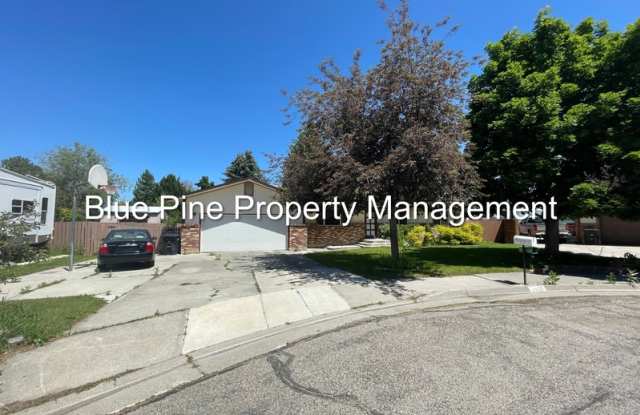 3455 Del Rio Circle