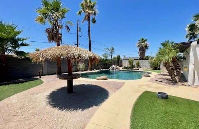 705 E KACHINA Avenue