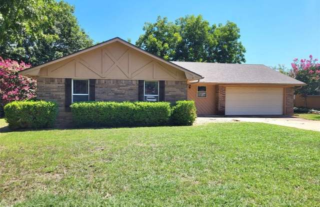 1506 La Salle Drive