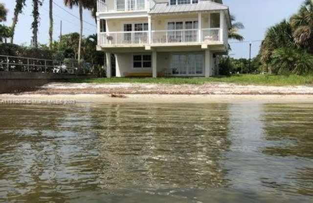 850 Indian River Dr