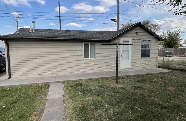 Photo of 207 1/2 S CLAYTON