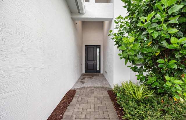 Photo of 5546 Saint Armands Way