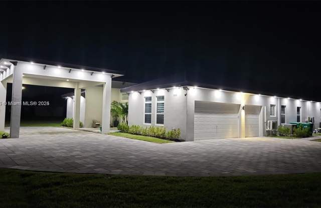 Photo of 17575 SW 280th St